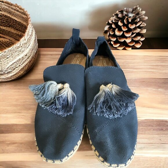 Toms Suede Tassel Shoes, Blue, Women’s W7 Super Cute & Comfortable - Picture 1 of 8